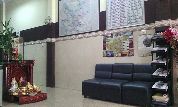 Phnom Penh'deki Mekong Express Bilet Satış Ofisi, Kamboçya (Poi Pet Sınırı)
