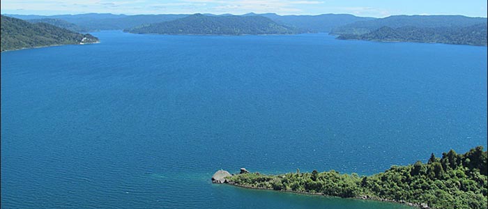 Waikaremoana-Gölü-Yeni-Zelanda