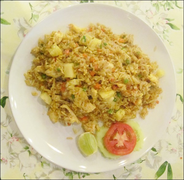 Fried Rice Chicken with Mixed Vegetables - Aroy Dee, Chiang Mai - Tayland