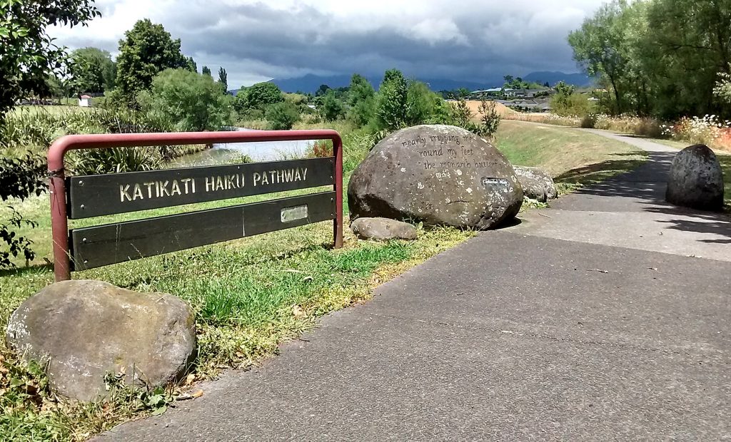 Haiku Şiirleri - Katikati, Yeni Zelanda
