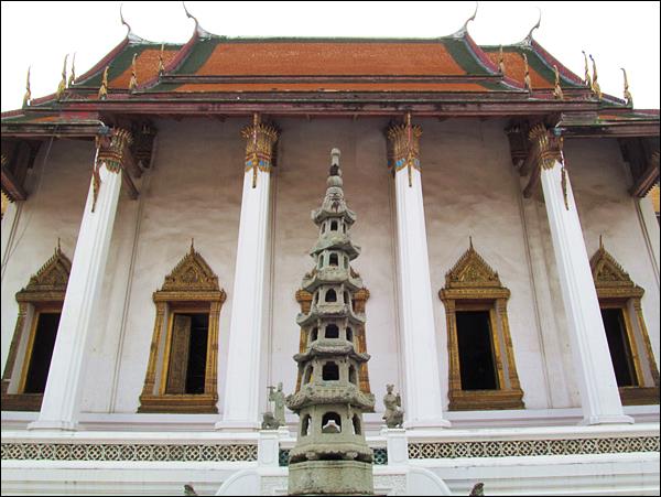 Wat Suthat Tapınak Duvarları, Bangkok'ta Görülmesi Gereken Tapınaklar - Tayland Gezisi