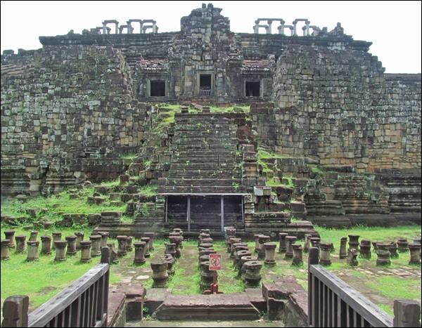 Baphuon Tapınağı, Angkor Thom Gezi Yazısı