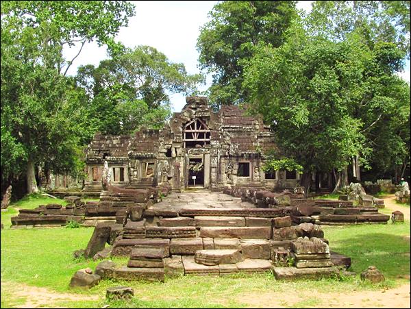 Banteay Kdei Tapınağı Rehberi, Angkor Wat