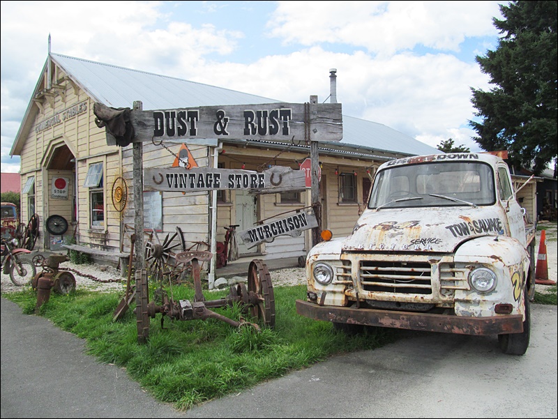 Dust & Rust Antika Dükkanı, Murchison - Yeni Zelanda