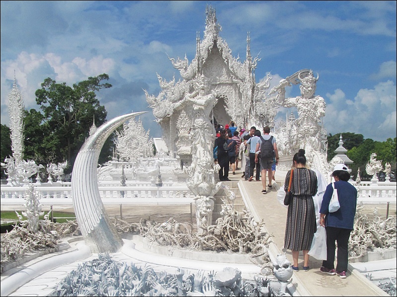Wat Rong Khun Tapınağı (Beyaz Tapınak - White Temple) - Chiang Rai Rehberi, Tayland