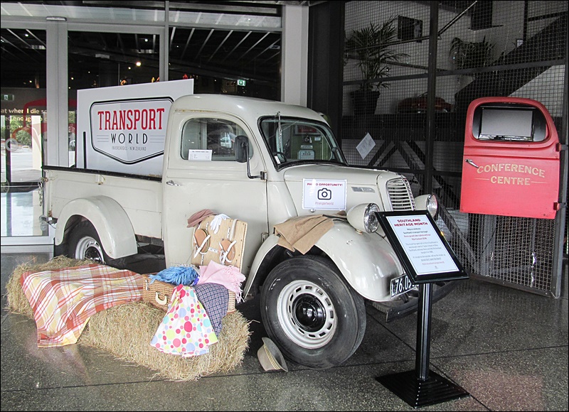 1954 Fordson E83W - Bill Richardson Transport World - Yeni Zelanda'da Gezilecek Yerler