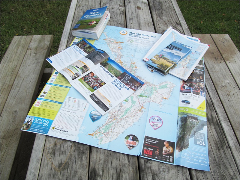 New Zealand Road Trip Preperation with map and guides