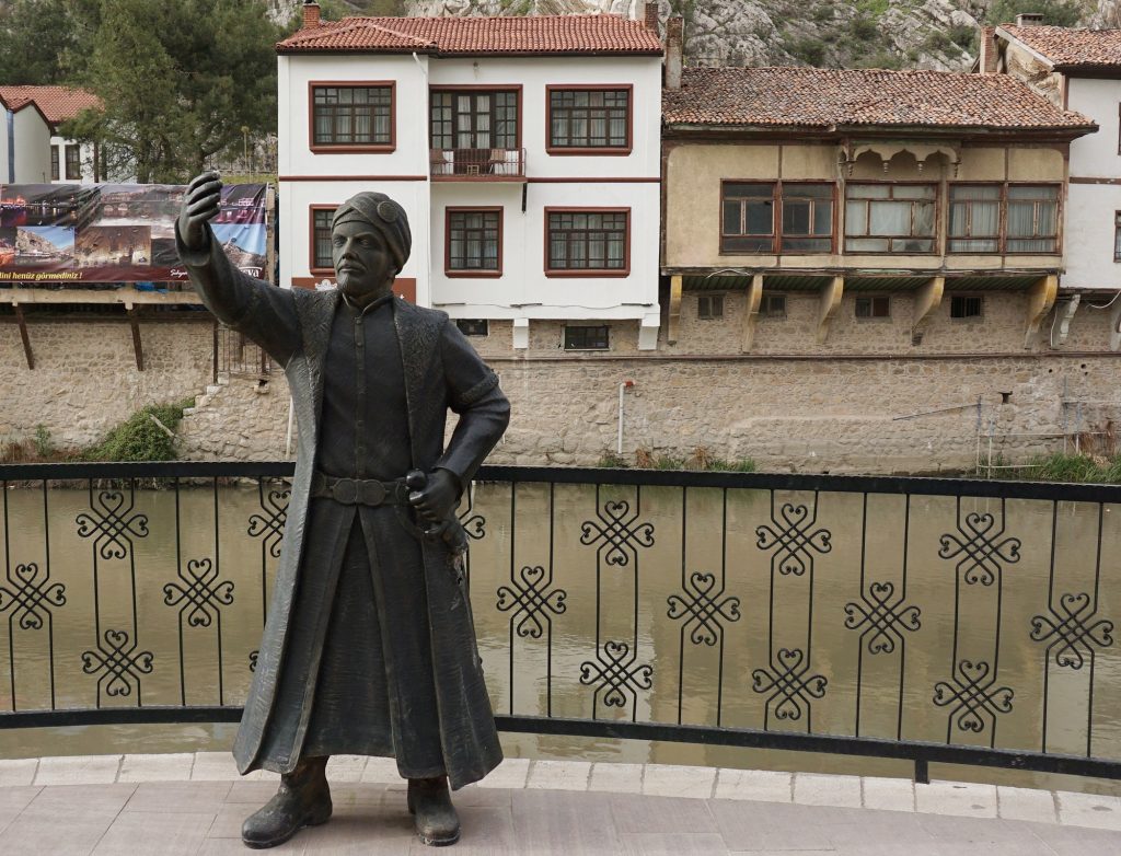 Amasya Özçekim Çeken Şehzade Heykeli