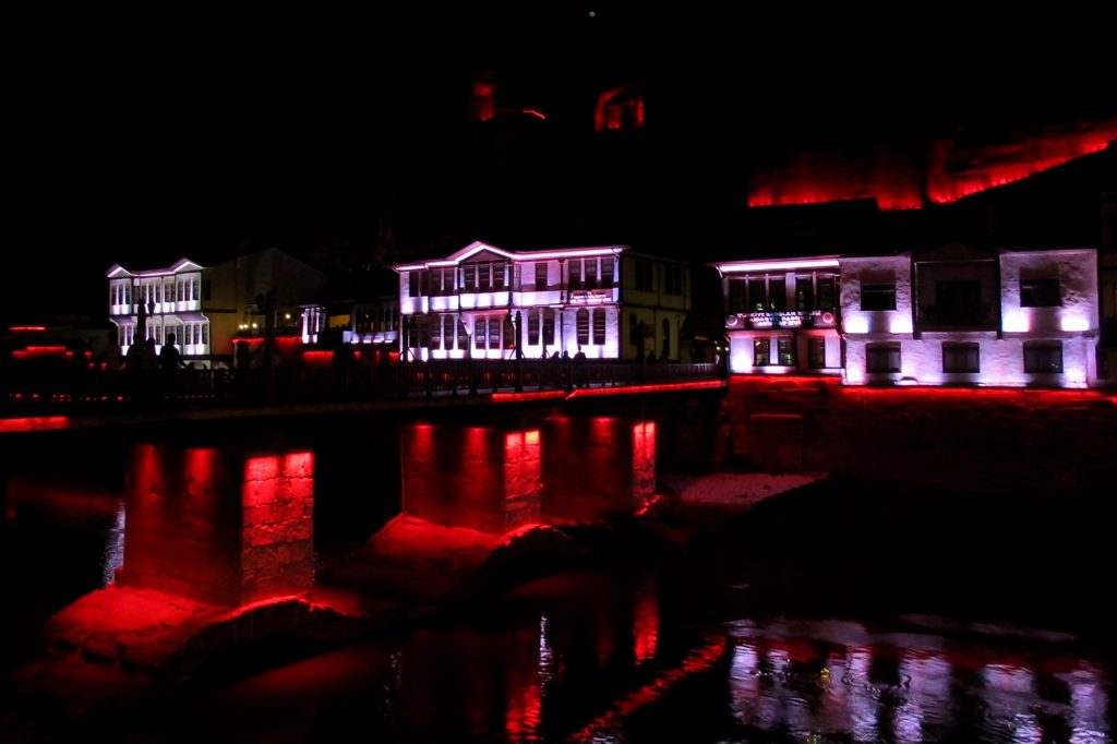 Amasya Yalıboyu Evleri - Amasya'nın Gece Görünüşü