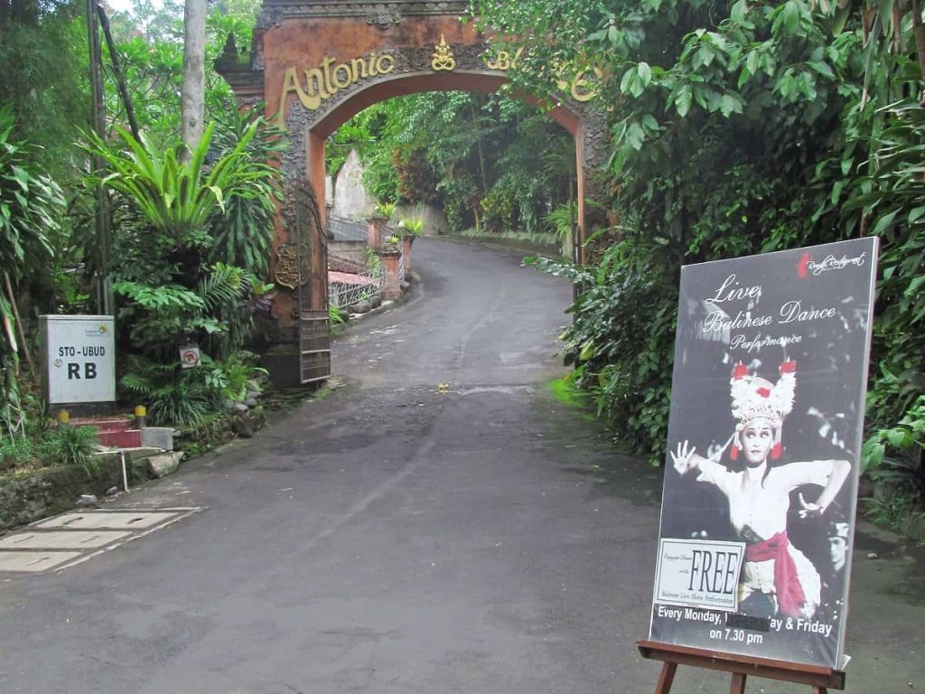 Blanco-Rönesans-Müzesi-Girişi-Ubud
