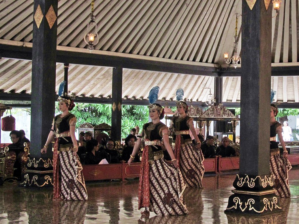 Geleneksel Cava Dansları - Kraton